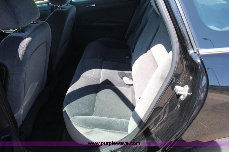 image for item J4485 2010 Chevrolet Impala LS