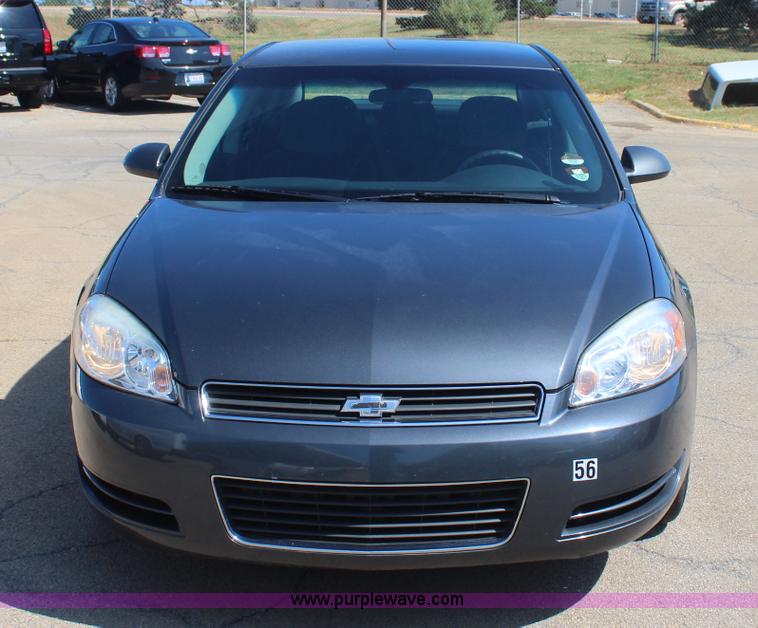 image for item J4486 2010 Chevrolet Impala LS