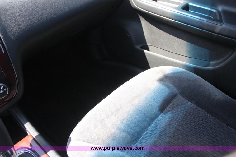 image for item J4486 2010 Chevrolet Impala LS