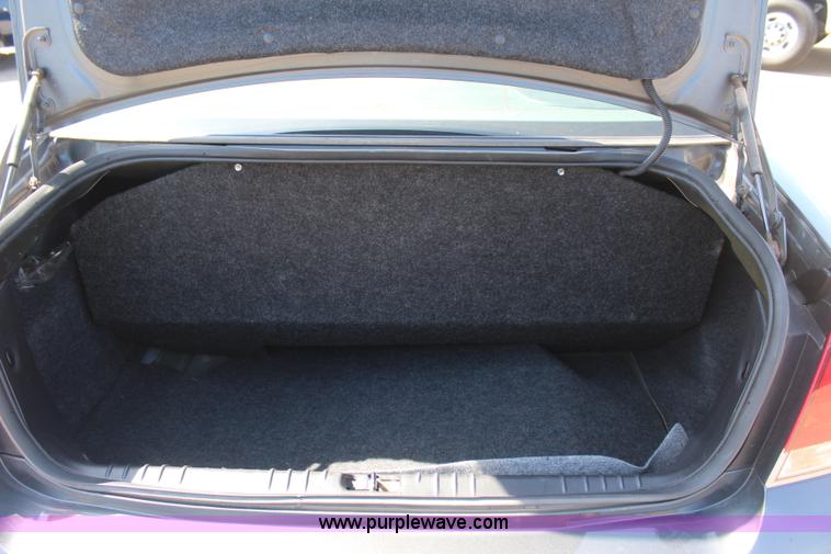 image for item J4486 2010 Chevrolet Impala LS