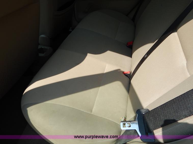 image for item J6451 2006 Ford Focus ZX4