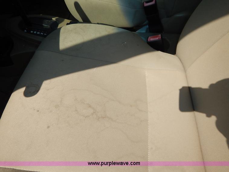 image for item J6451 2006 Ford Focus ZX4