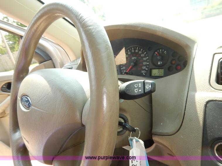 image for item J6451 2006 Ford Focus ZX4