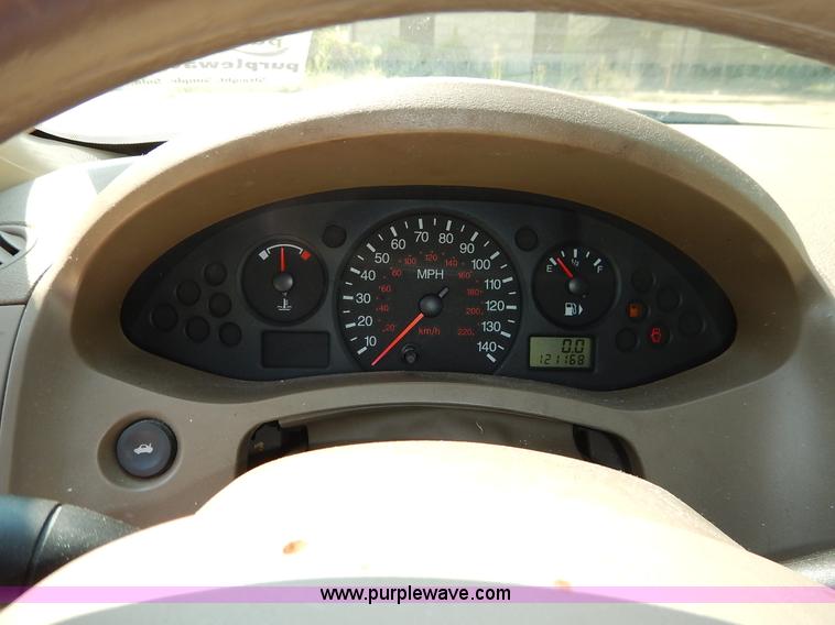 image for item J6451 2006 Ford Focus ZX4