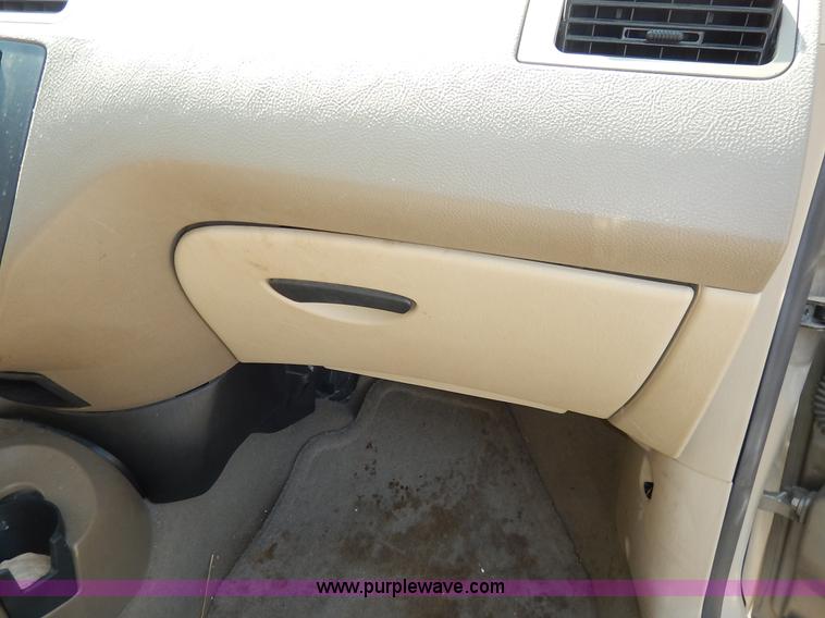 image for item J6451 2006 Ford Focus ZX4