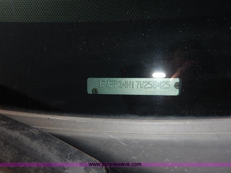 image for item J6467 2007 Ford Focus ZX4 SE