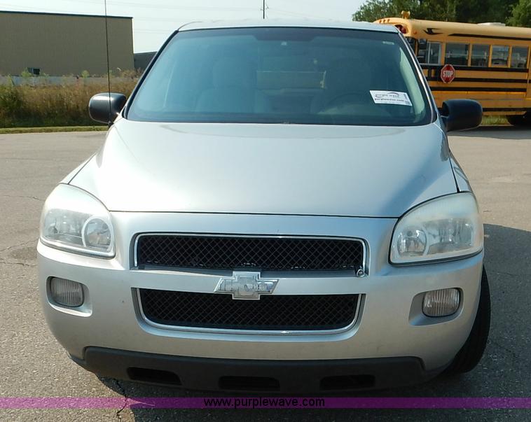 image for item J6468 2008 Chevrolet Uplander LS van