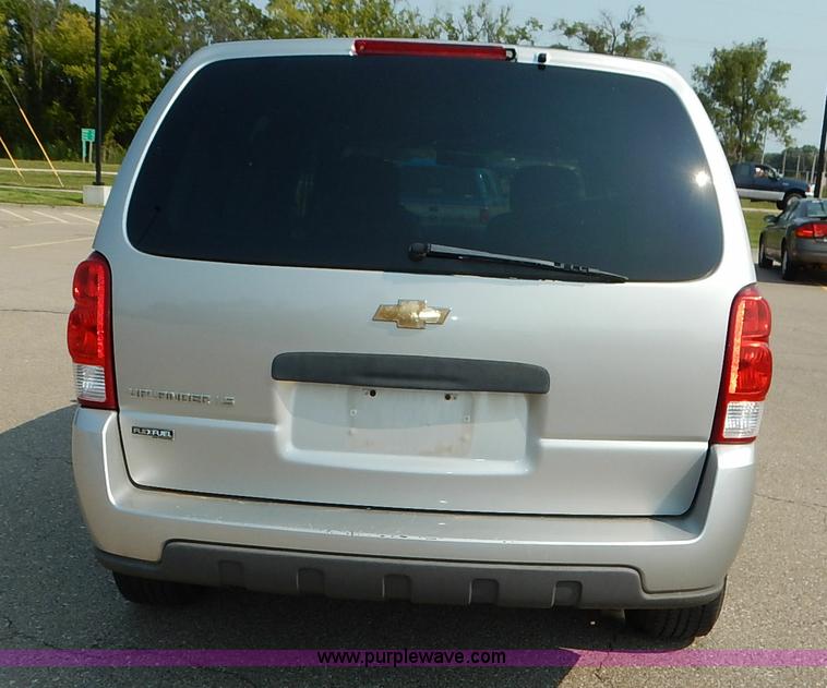 image for item J6468 2008 Chevrolet Uplander LS van