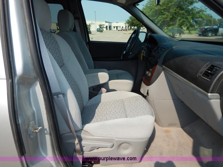 image for item J6468 2008 Chevrolet Uplander LS van