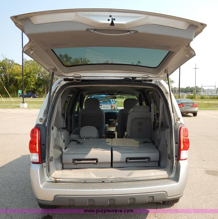 image for item J6468 2008 Chevrolet Uplander LS van