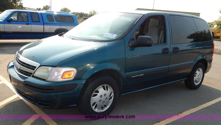 image for item J6471 2002 Chevrolet Venture van