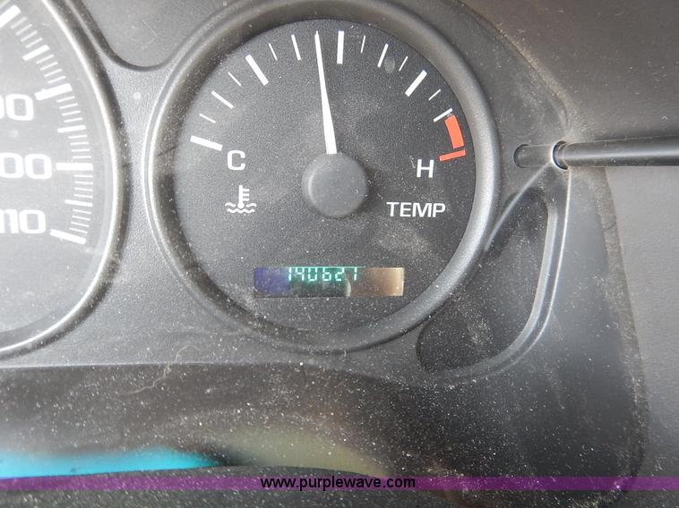 image for item J6471 2002 Chevrolet Venture van