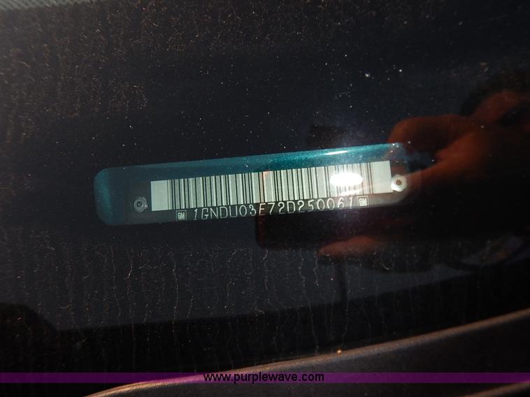 image for item J6471 2002 Chevrolet Venture van