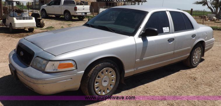 image for item J6890 2005 Ford Crown Victoria Police Interceptor