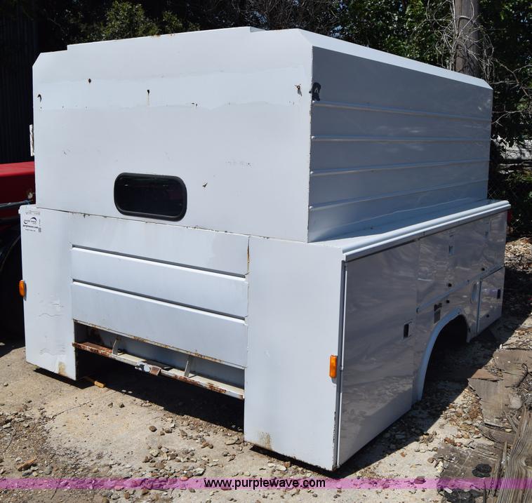 image for item J7761 Reading 60-108DW utility truck bed