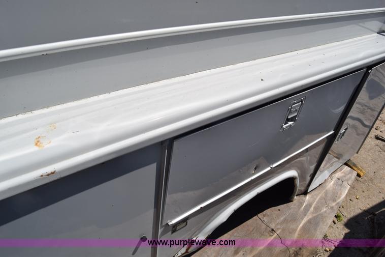 image for item J7761 Reading 60-108DW utility truck bed