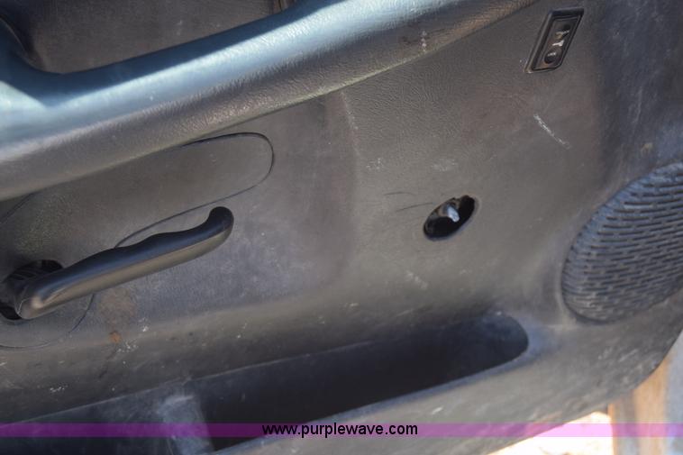 image for item J7762 2000 Chevrolet Silverado 2500 Ext. Cab pickup truck