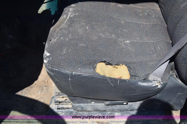 image for item J7762 2000 Chevrolet Silverado 2500 Ext. Cab pickup truck