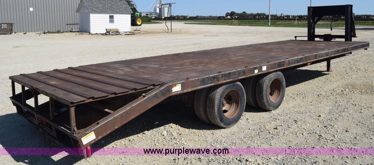 image for item J7767 1989 Hillsboro equipment trailer