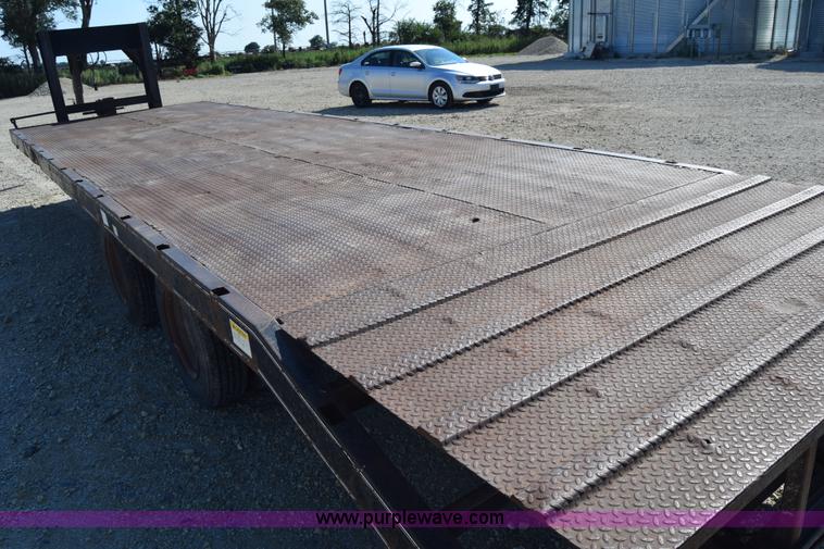 image for item J7767 1989 Hillsboro equipment trailer