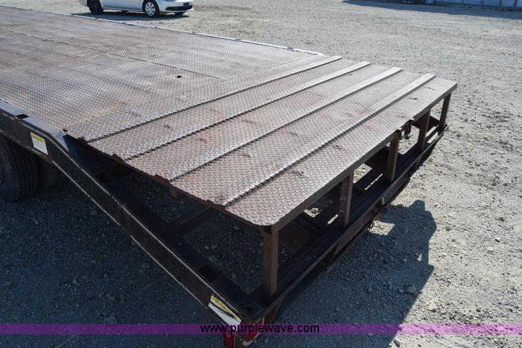 image for item J7767 1989 Hillsboro equipment trailer