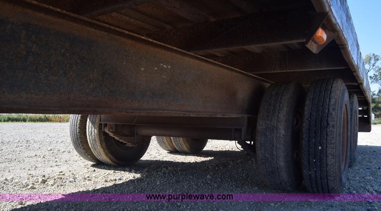 image for item J7767 1989 Hillsboro equipment trailer