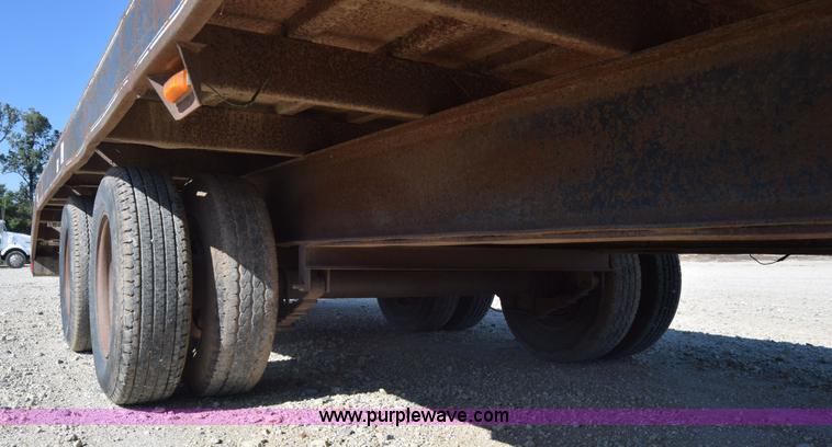 image for item J7767 1989 Hillsboro equipment trailer