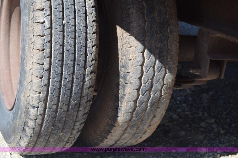 image for item J7767 1989 Hillsboro equipment trailer