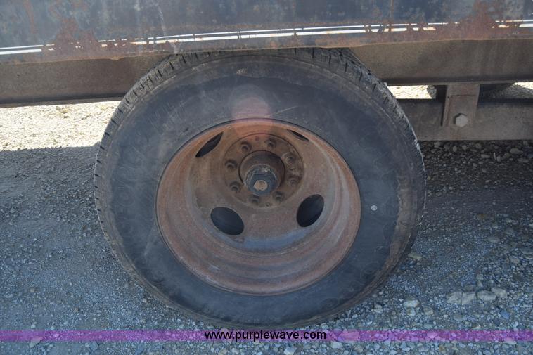 image for item J7767 1989 Hillsboro equipment trailer