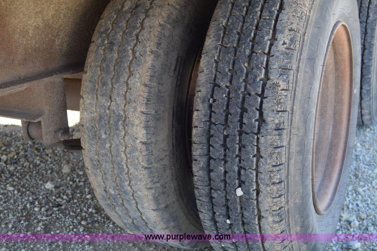 image for item J7767 1989 Hillsboro equipment trailer