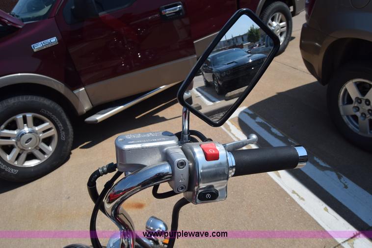 image for item J7812 2007 Yamaha XVS650 motorcycle