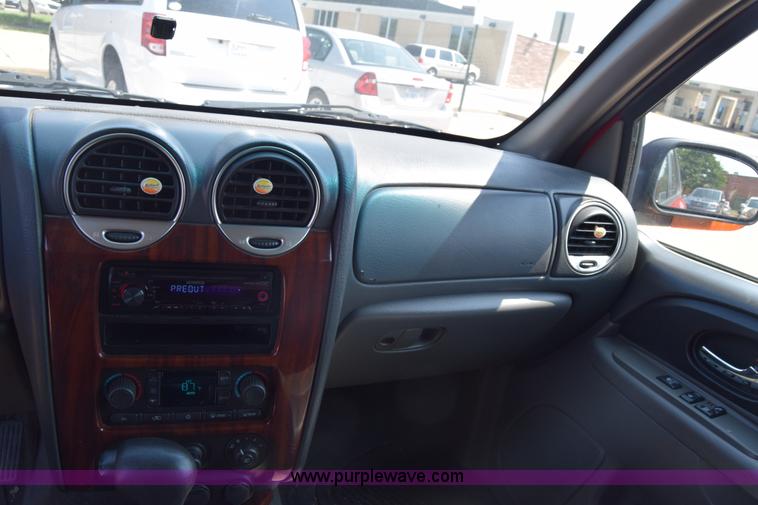 image for item J7813 2002 GMC Envoy SUV