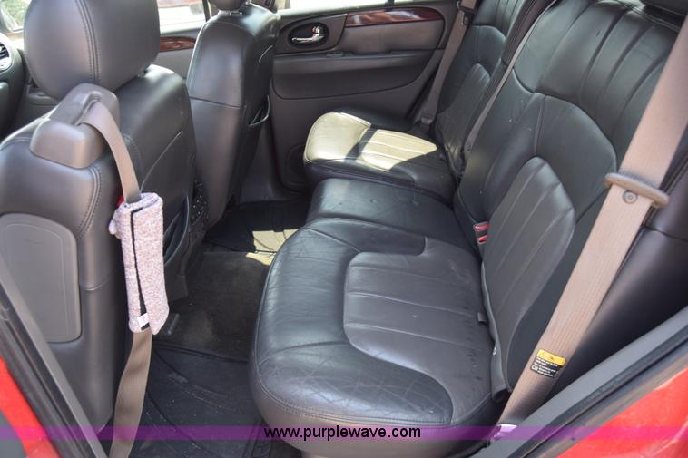 image for item J7813 2002 GMC Envoy SUV