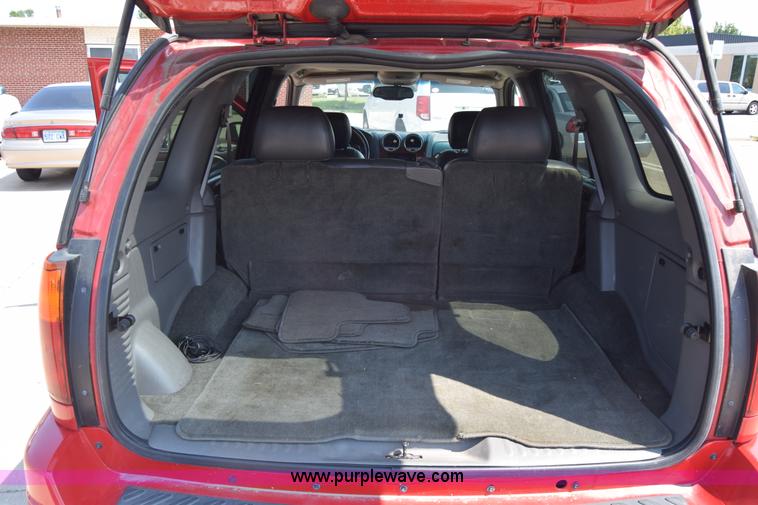 image for item J7813 2002 GMC Envoy SUV