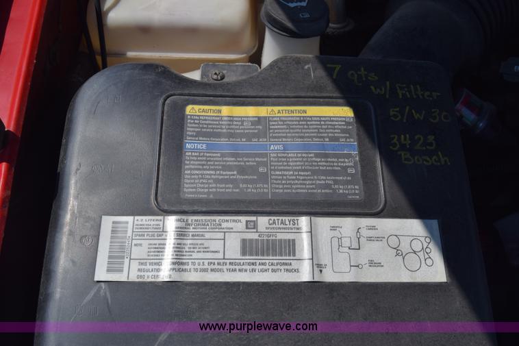 image for item J7813 2002 GMC Envoy SUV