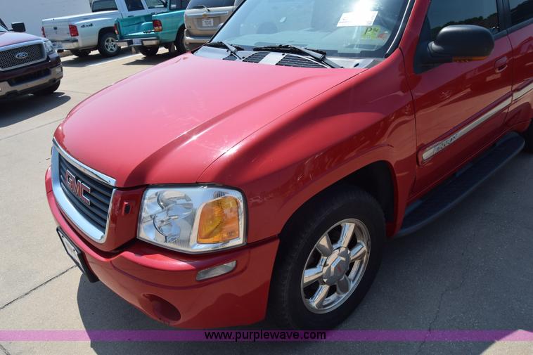 image for item J7813 2002 GMC Envoy SUV