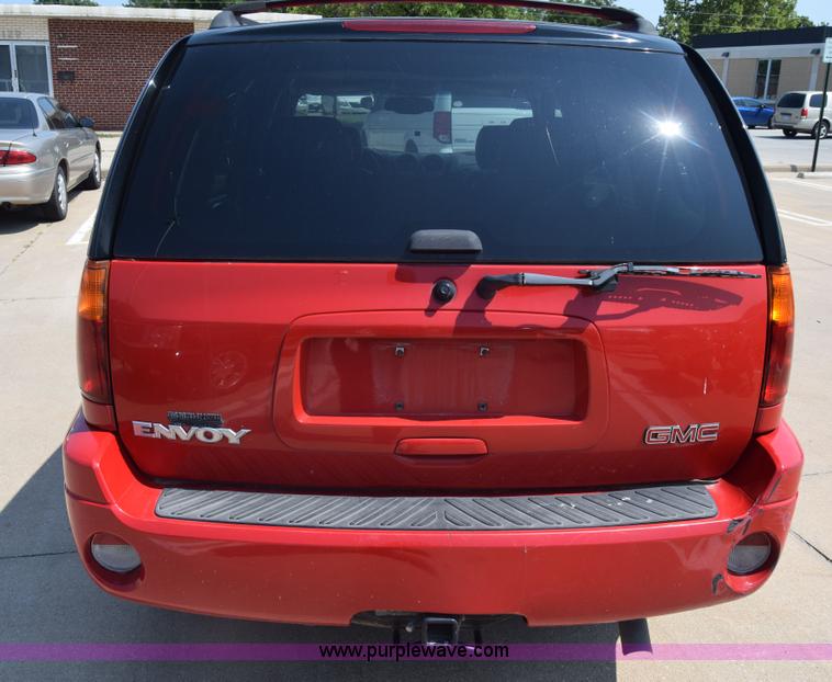 image for item J7813 2002 GMC Envoy SUV