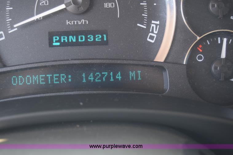 image for item J7814 2005 Cadillac Escalade SUV