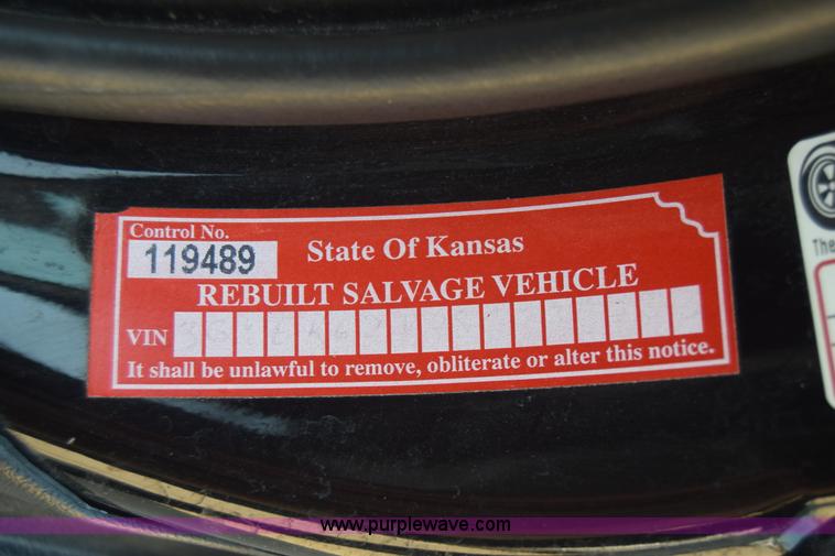 image for item J7814 2005 Cadillac Escalade SUV