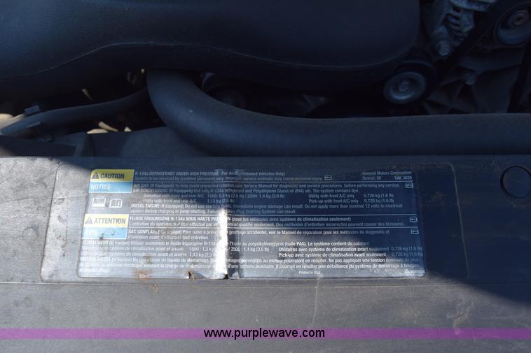 image for item J7814 2005 Cadillac Escalade SUV