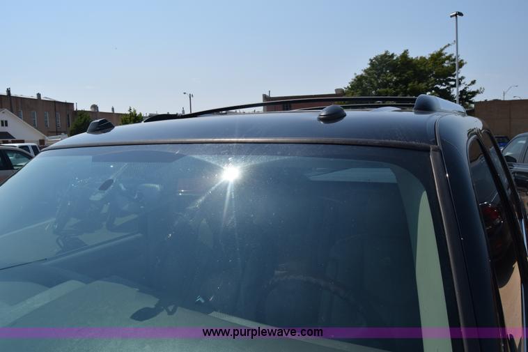 image for item J7814 2005 Cadillac Escalade SUV