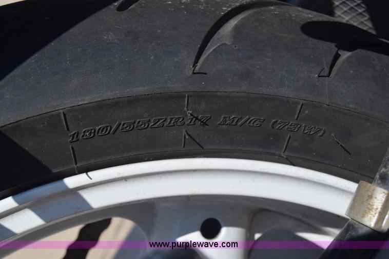 image for item J7815 1999 Suzuki GSX-R600 motorcycle