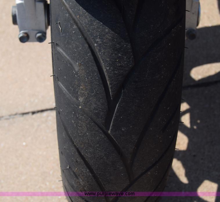 image for item J7815 1999 Suzuki GSX-R600 motorcycle