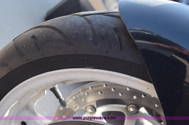 image for item J7815 1999 Suzuki GSX-R600 motorcycle