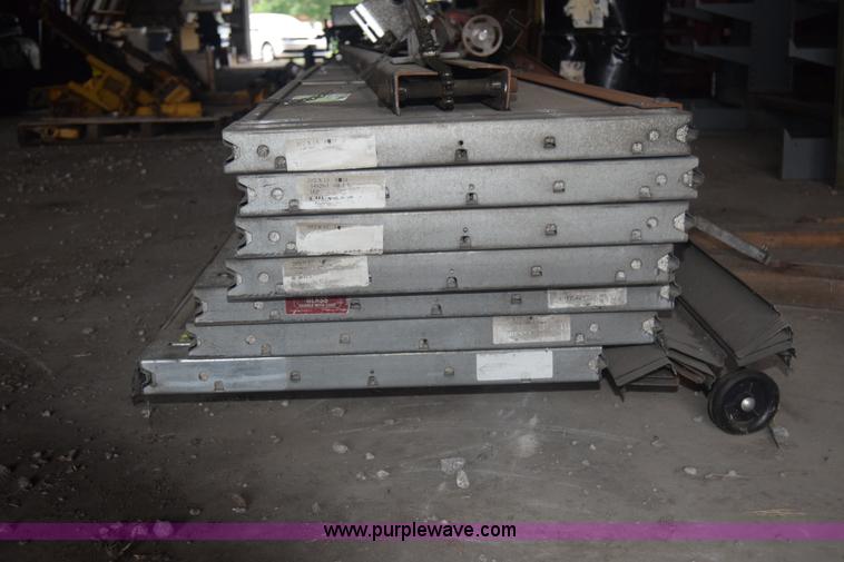 image for item J8179 Overhead steel door