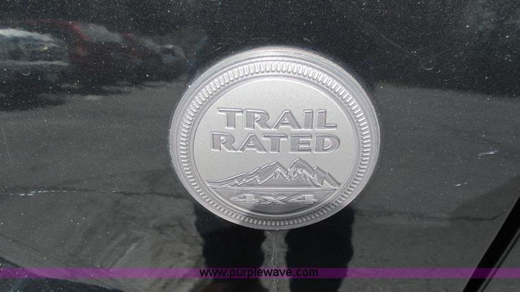 image for item J8564 2004 Jeep Grand Cherokee Special Edition SUV