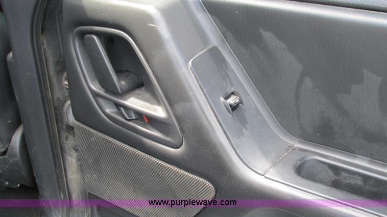 image for item J8564 2004 Jeep Grand Cherokee Special Edition SUV