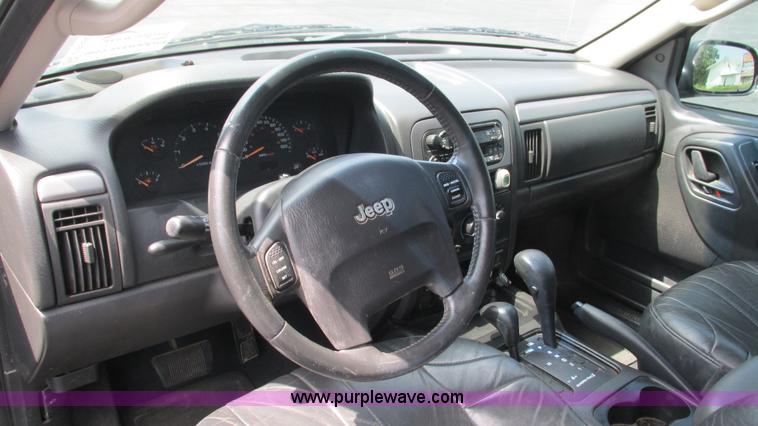 image for item J8564 2004 Jeep Grand Cherokee Special Edition SUV