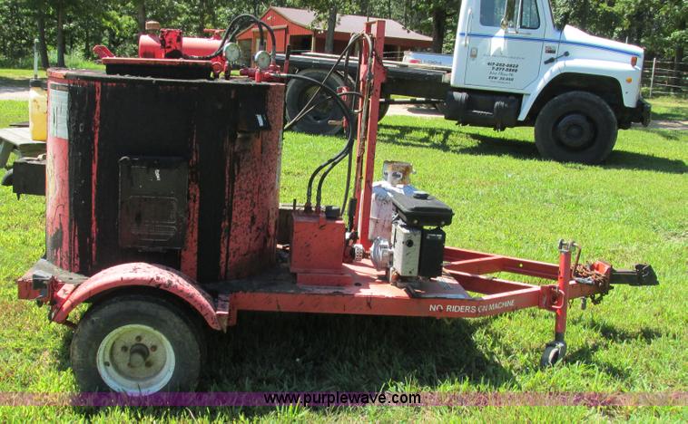 image for item J8579 Crafco EZ Pour 50 crack sealer