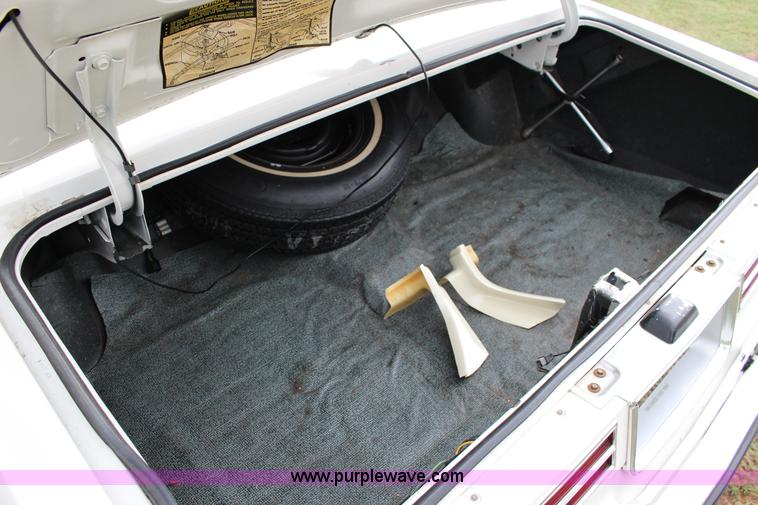 image for item K1095 1976 Chevrolet Caprice Classic Sport